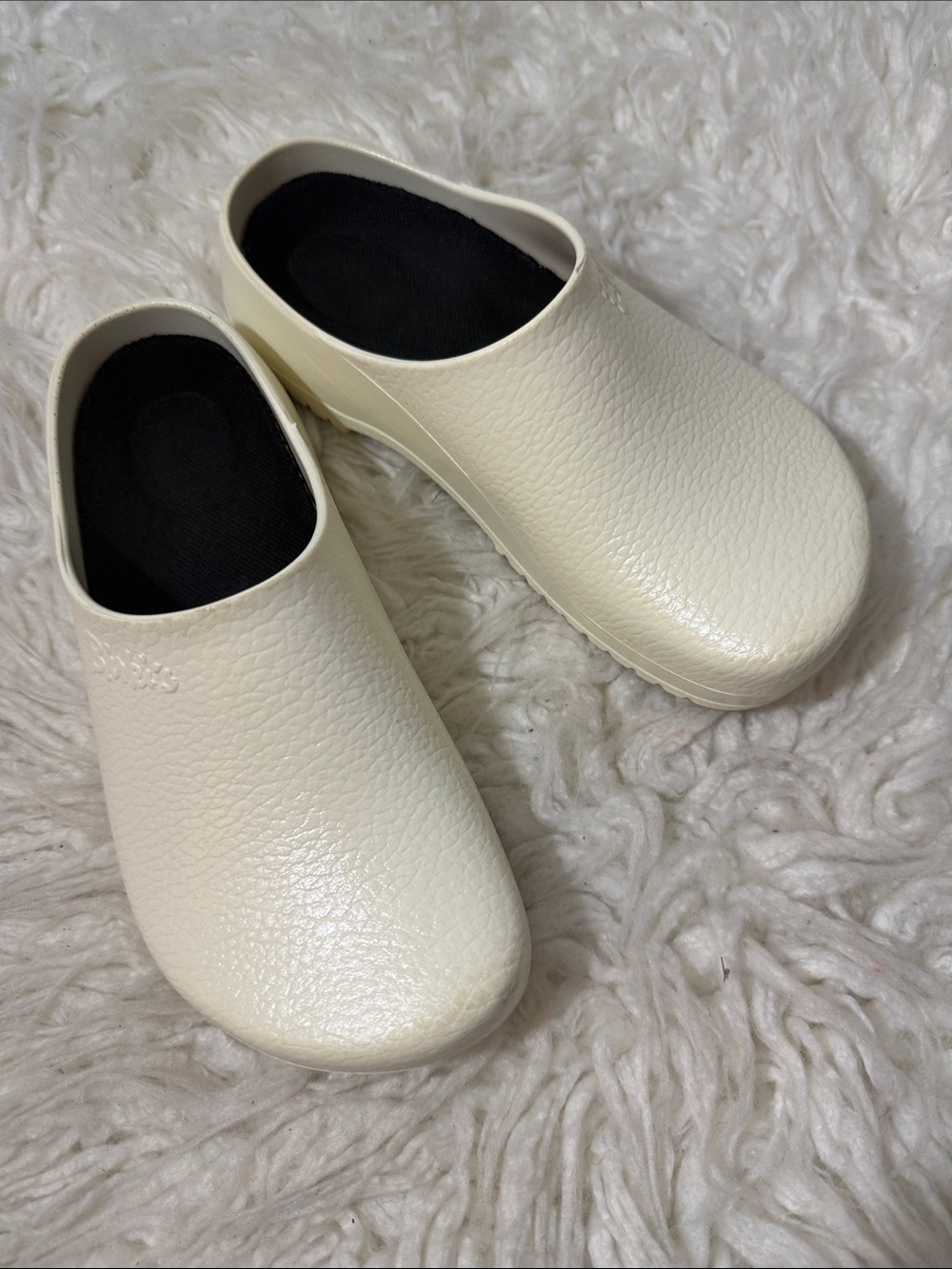 Birthday Birkis White Slip-On Clog Shoes size 6 to 7 - Picture 2 of 9